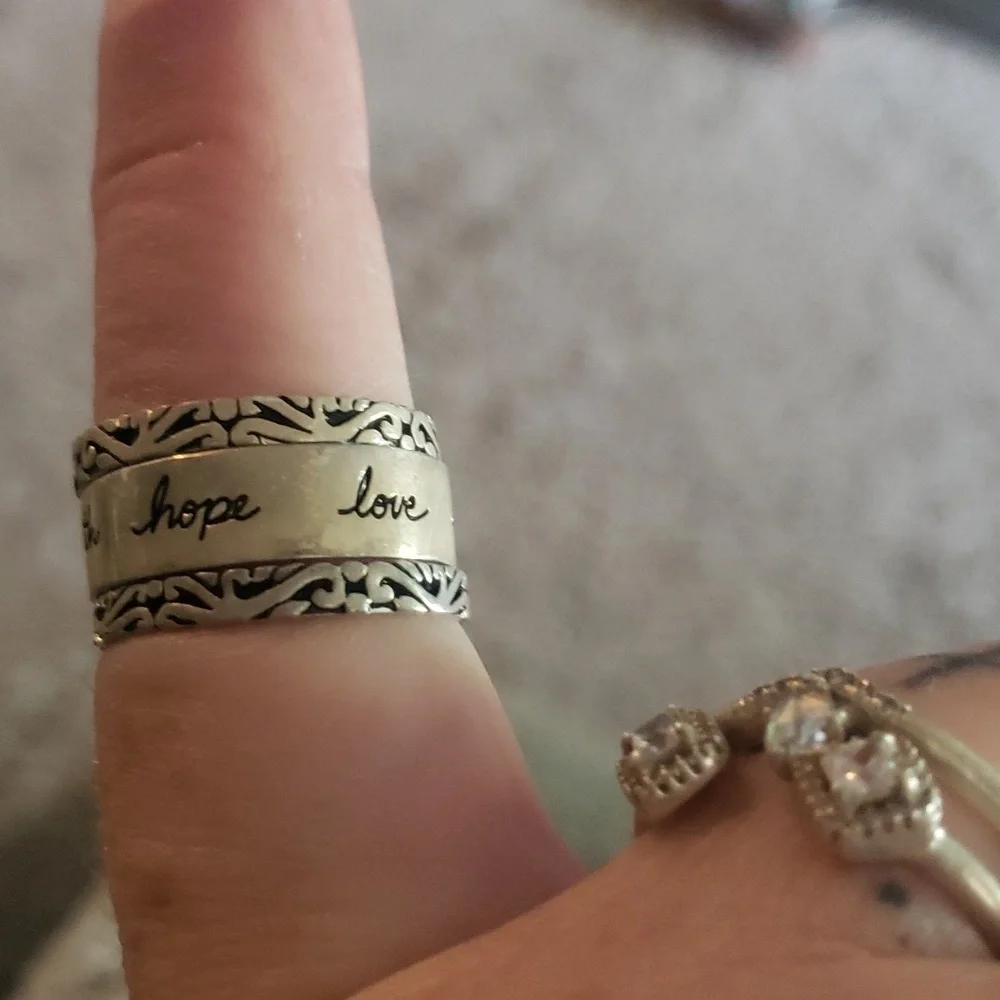 Ring - Picture 3 of 3